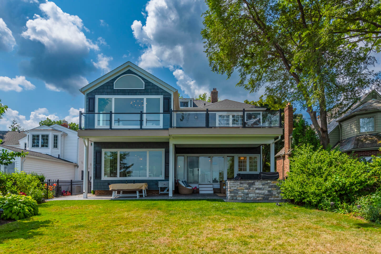 Spacious Home Outdoor